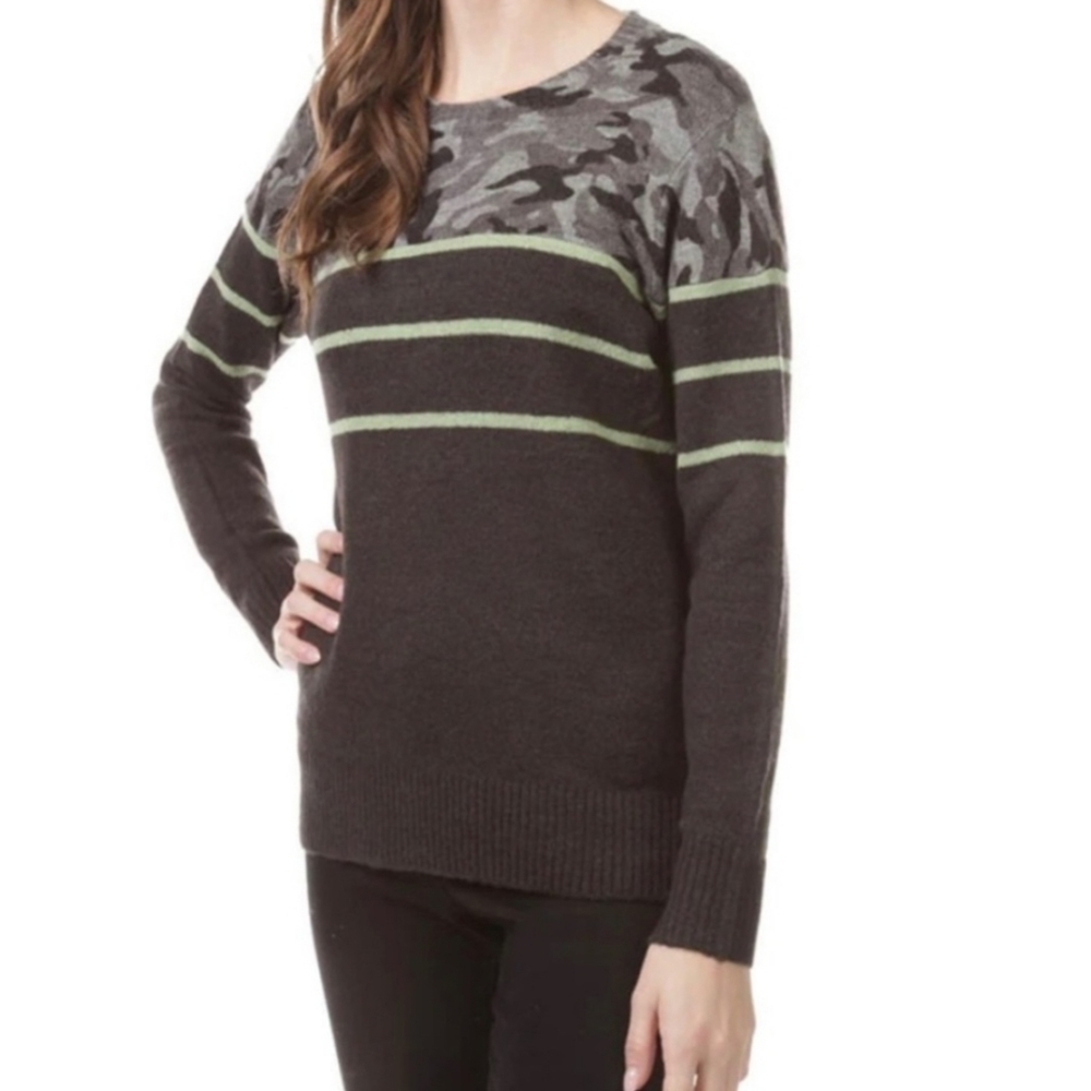 BeachLunchLounge Lightweight Sweater Green stripe with camo Size XS